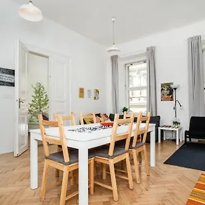  Apartamento Bright, Spacious In The Historic Centre República Checa