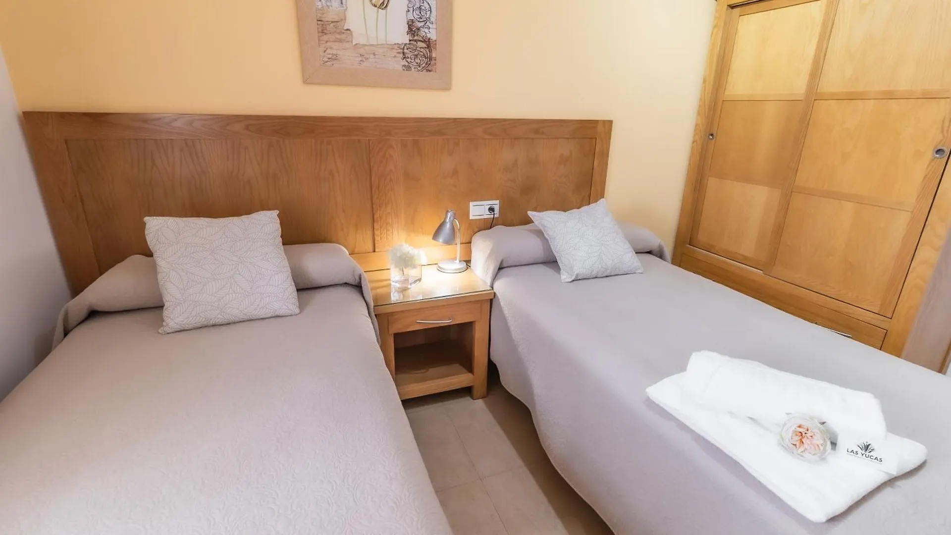 Apartamentos Turisticos Las Yucas Torre Del Mar 0*,